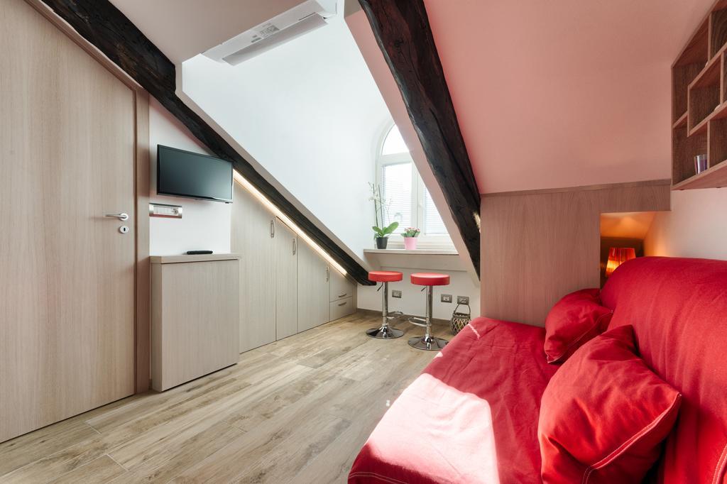 Multifunctional Stylish Studio ตูริน ภายนอก รูปภาพ